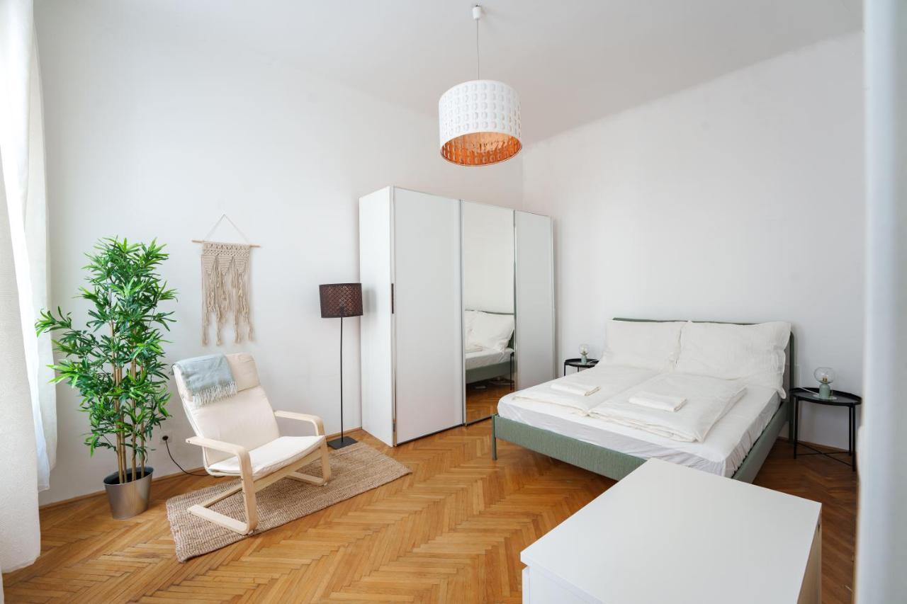 Vienna City Apartment 1020 Виена Екстериор снимка